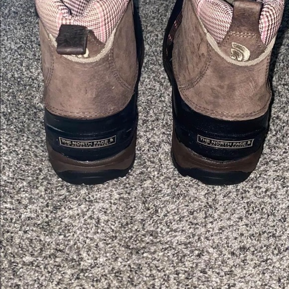 North face snow boots that I don’t need size 10 in womens - Picture 3 of 4